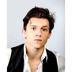 Tom Holland as Nathan Drake Update/News/MiniRANT! I want to love