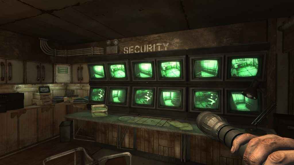 Escape an abandoned, monster infested, cargo ship in Monstrum