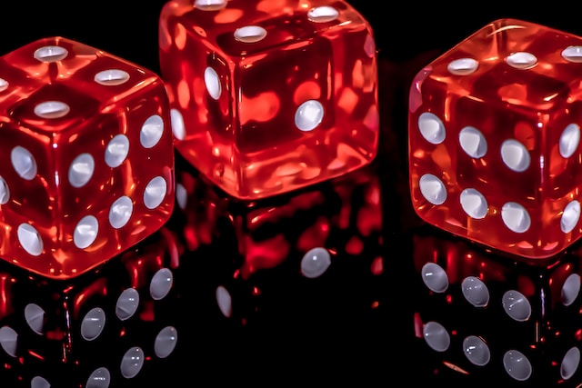 What is the Best Option for Playing Safe in an Online Casino?